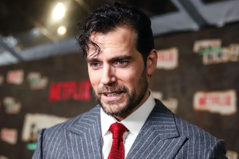 Warhammer 40.000: il film di Henry Cavill &egrave; in grosse difficolt&agrave;