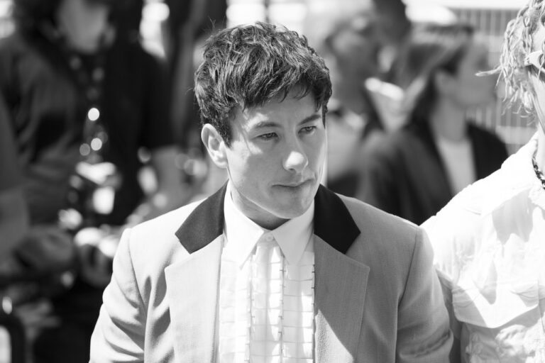 Festival di Cannes 2024, le foto dal red carpet di Bird con Barry Keoghan