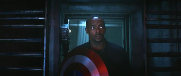 SDCC: Svelato il nuovo logo Marvel e il miglior sguardo ai costumi di Captain America: Brave New World
