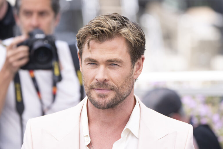 Chris Hemsworth afferma che Avengers: Doomsday &ldquo;vi lascer&agrave; senza fiato&rdquo; e suggerisce una possibile reunion tra Loki e Thor