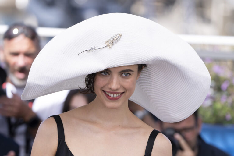 Margaret Qualley risponde alle voci che la vorrebbero nuova Rogue nel franchise degli X-Men