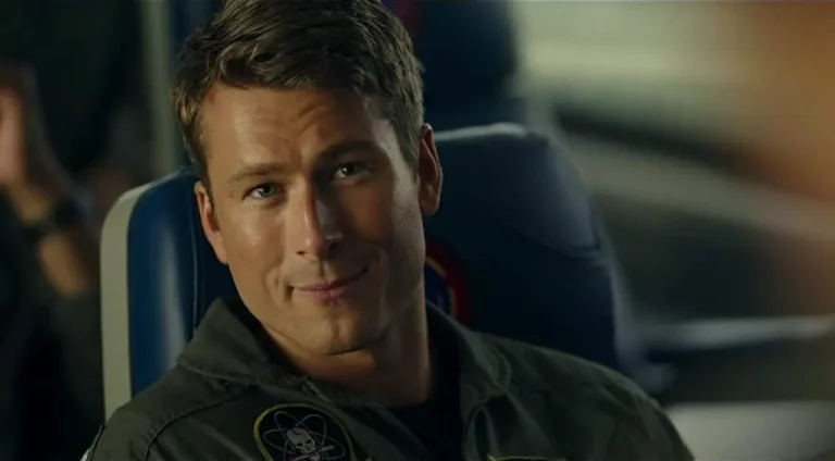 Glen Powell: 10 cose che forse non sai sull&rsquo;attore