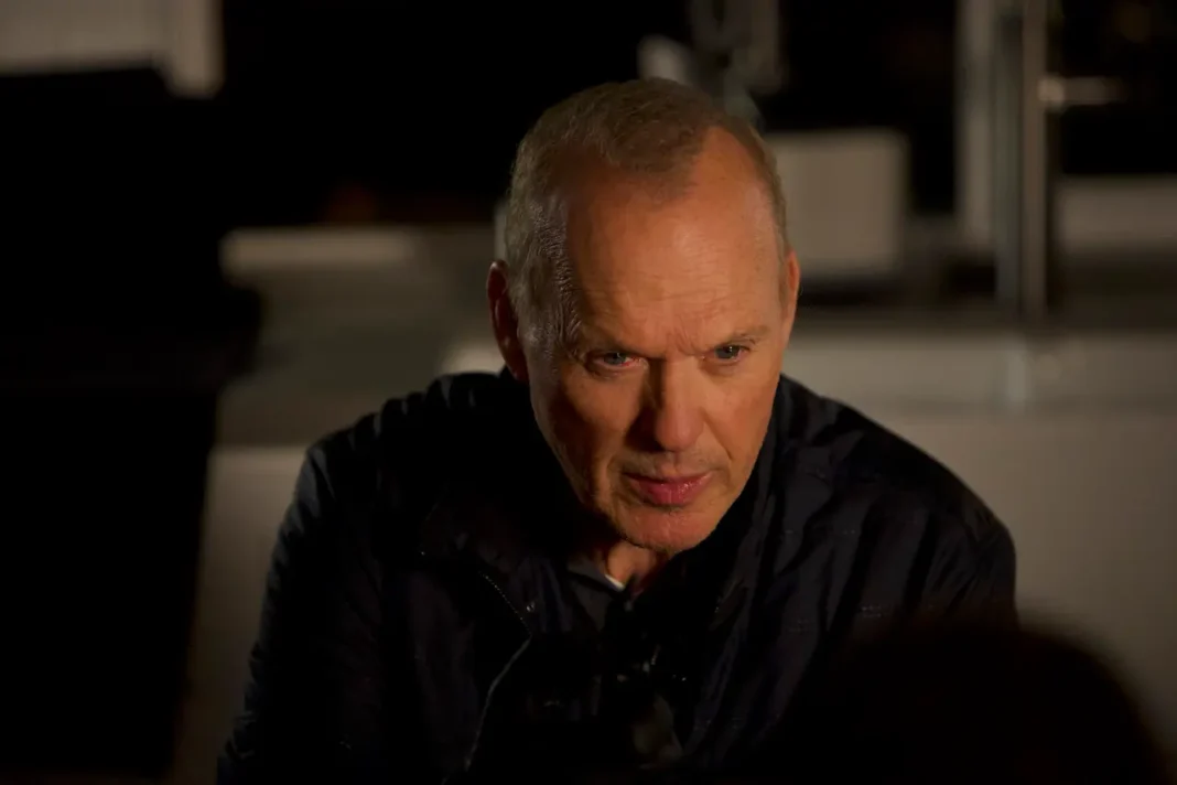 La memoria dell'assassino Michael Keaton copia La memoria dell'assassino Michael Keaton copia