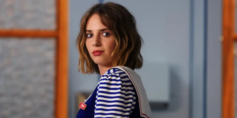 Stranger Things: Maya Hawke definisce “strazianti” le riprese del finale di stagione Stranger Things: Maya Hawke definisce “strazianti” le riprese del finale di stagione