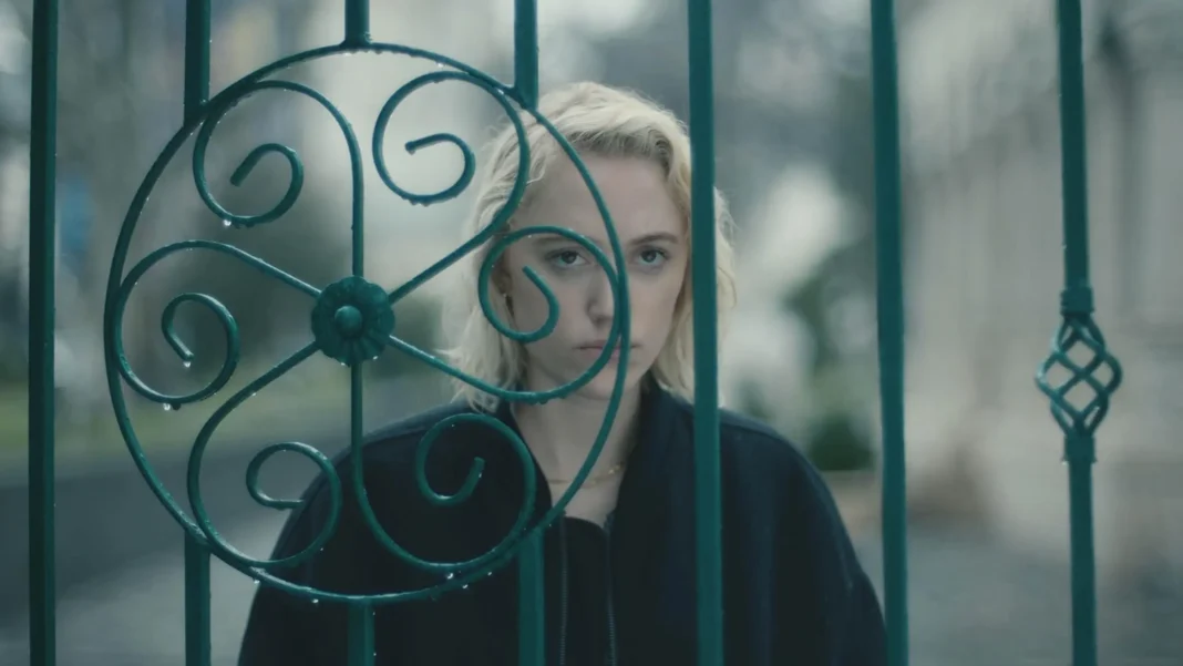 maika monroe in Watcher maika monroe in Watcher