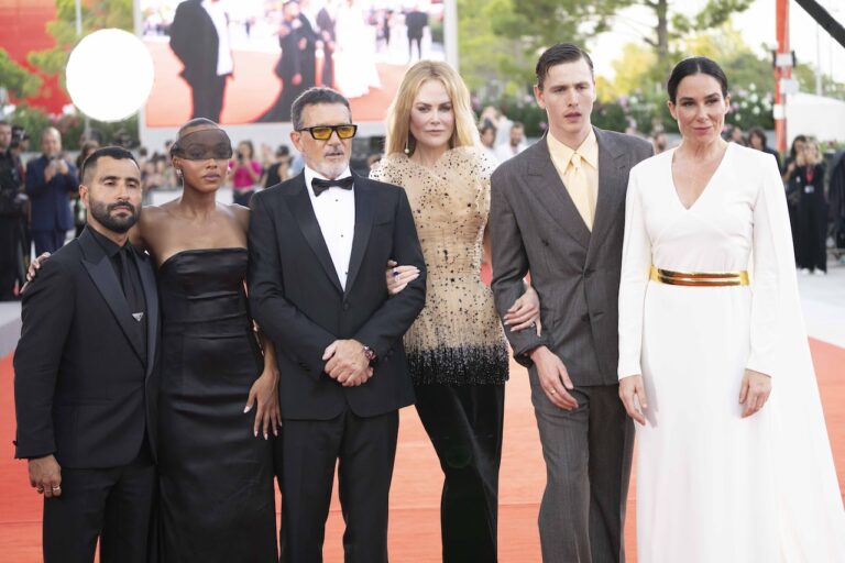 Festival di Venezia 2024, le foto dal red con Nicole Kidman e Antonio Banderas