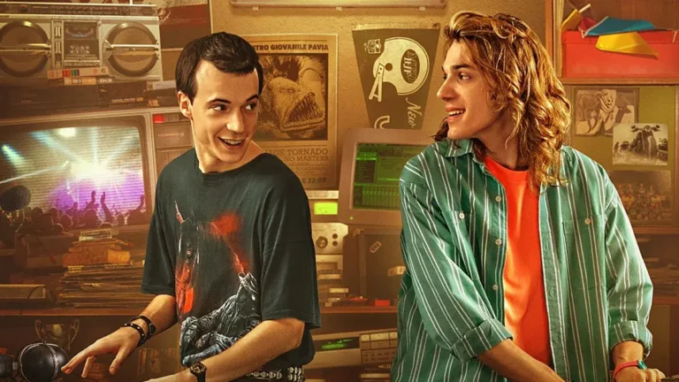 Hanno Ucciso L&rsquo;uomo Ragno &ndash; La Leggendaria storia degli 883, nuova featurette della serie tv in arrivo