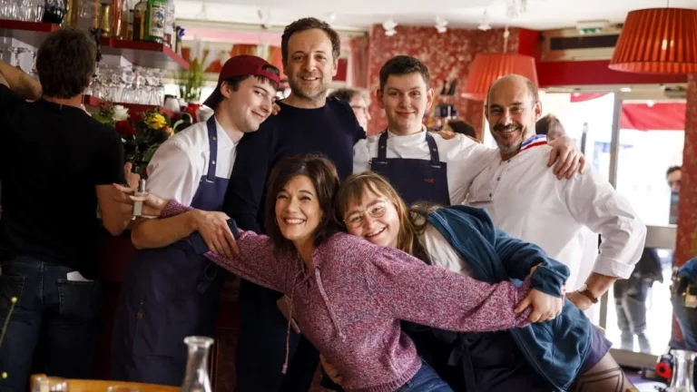 Il men&ugrave; della felicit&agrave;: dal cast alla storia vera, tutte le curiosit&agrave; sul film