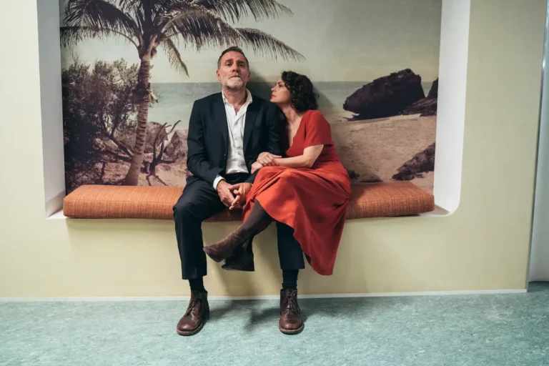 Nonostante: recensione del film di e con Valerio Mastandrea &ndash; Venezia 81