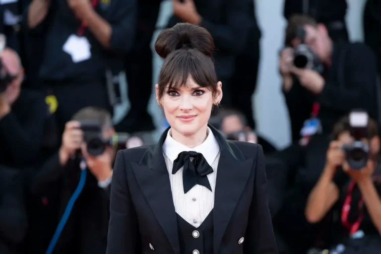 Winona Ryder rivela di aver perso il ruolo di Clementine in &lsquo;Eternal Sunshine&rsquo; a causa dei media