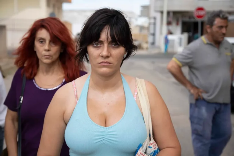 Avetrana &ndash; Qui non &egrave; Hollywood: recensione dei primi due episodi della serie Disney+ #RoFF19