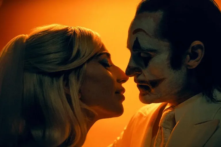 Joker: Folie A Deux: quando &egrave; ambientato? Spiegazione della cronologia di DC Elseworlds