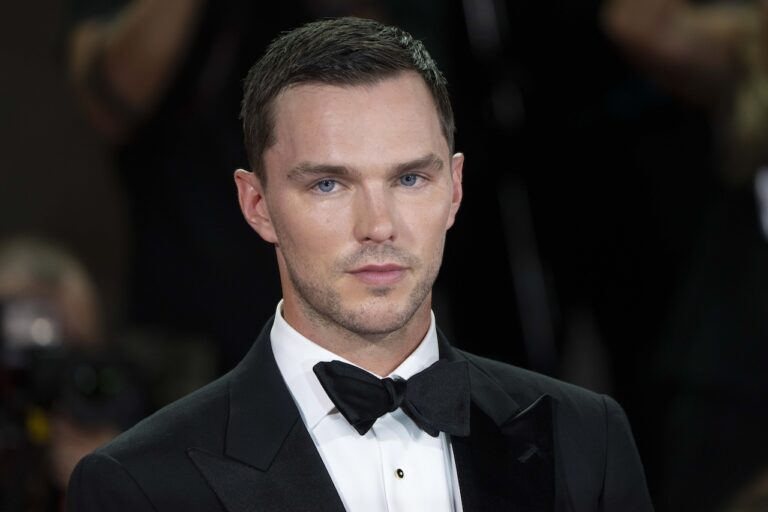Perché Nicholas Hoult ha lasciato la serie TV Harry Potter della HBO Perché Nicholas Hoult ha lasciato la serie TV Harry Potter della HBO