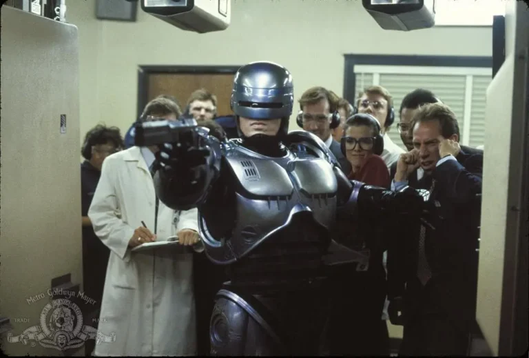 RoboCop, la nuova serie Prime Video tornerà a uno degli elementi più iconici del film originale RoboCop, la nuova serie Prime Video tornerà a uno degli elementi più iconici del film originale