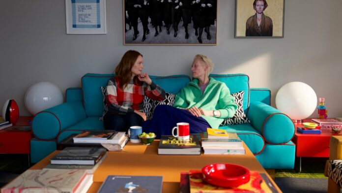 La stanza accanto (The Room Next Door) recensione film La stanza accanto (The Room Next Door) recensione film