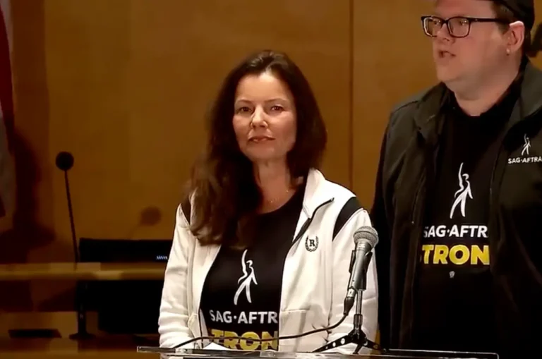 Fran Drescher: La Tata diventa la mamma di Timoth&eacute;e Chalamet