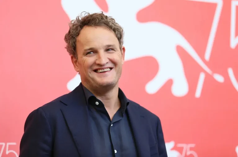 Wind River 2: Jason Clarke aggiorna sul sequel di Taylor Sheridan