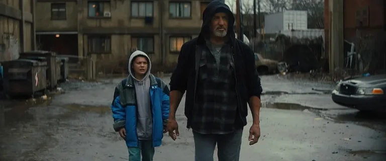 Samaritan: dal cast al fumetto da cui &egrave; tratto, tutte le curiosit&agrave; sul film