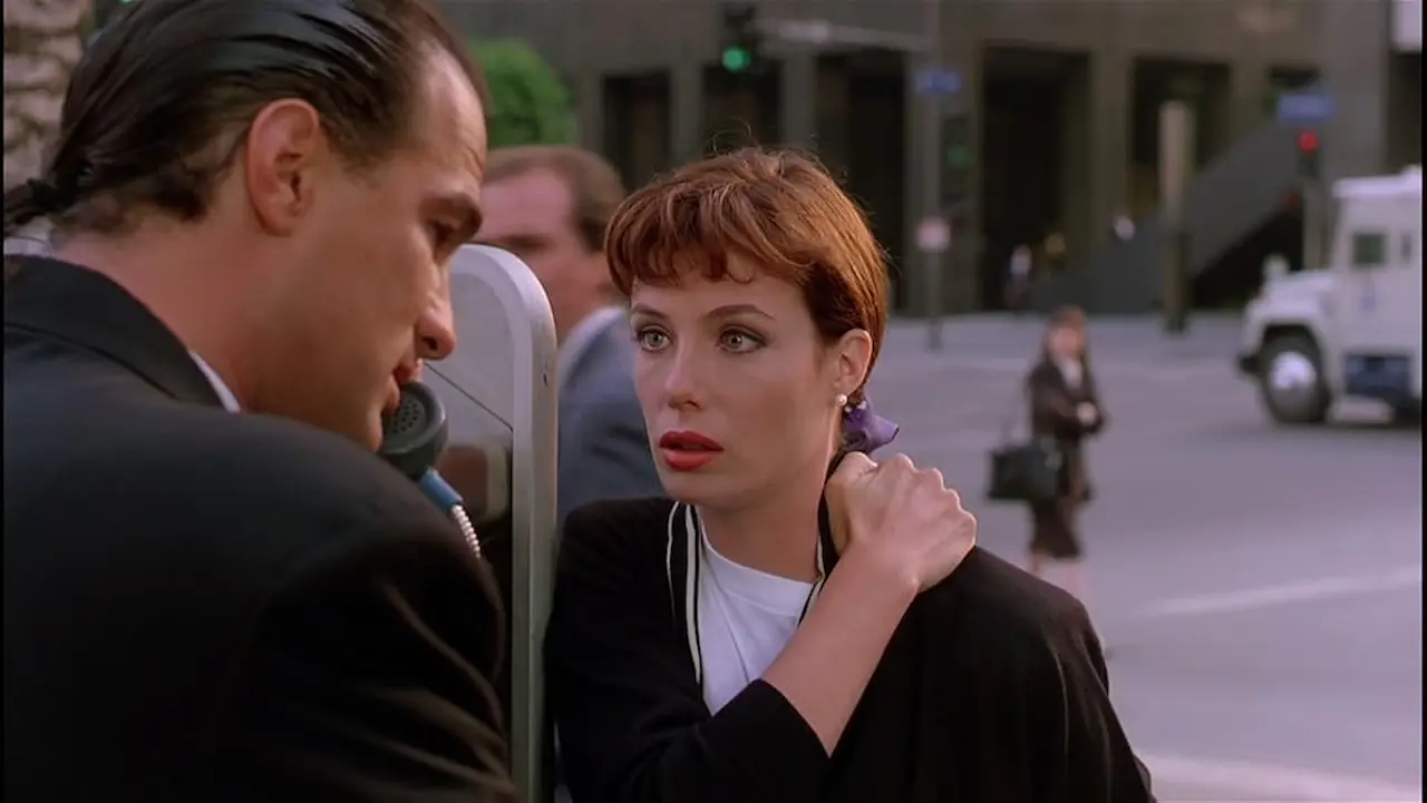 Steven Seagal e Kelly LeBrock in Duro da uccidere