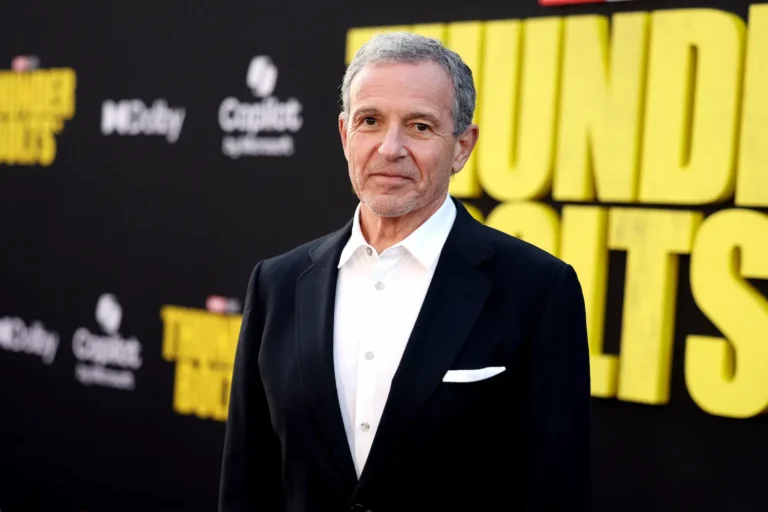 Prima di Amazon, Disney aveva provato ad acquistare James Bond: la rivelazione di Bob Iger