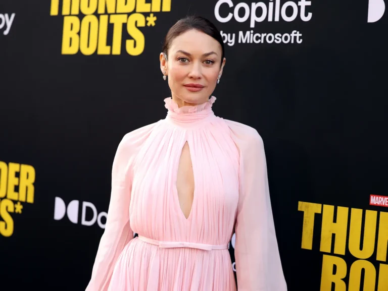 Olga Kurylenko su Thunderbolts* e Taskmaster: &ldquo;Ci siamo trasferiti ad Atlanta per 5 mesi&rdquo;