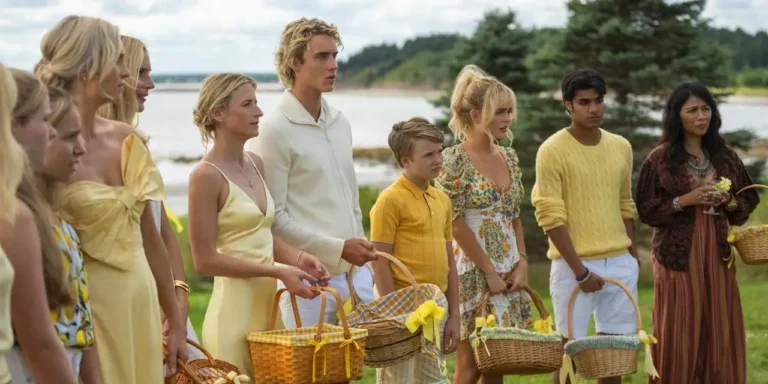 Perch&eacute; il finale di L&rsquo;estate dei segreti perduti era necessario nonostante andasse &ldquo;contro la struttura televisiva&rdquo;, spiegato dagli showrunner