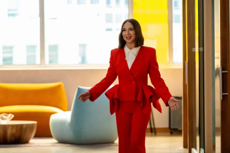 Loot &ndash; Una fortuna: trailer della terza stagione della comedy con Maya Rudolph