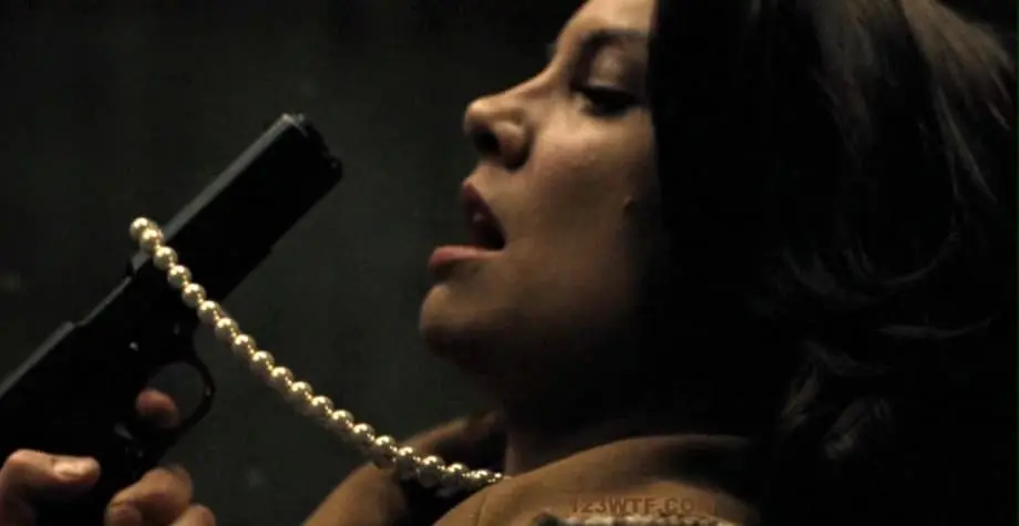 Martha Wayne dies - James Gunn