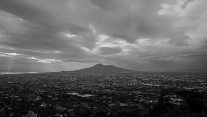 Sotto le nuvole film 2025 Sotto le nuvole film 2025