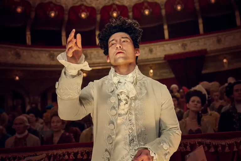Amadeus con Will Sharpe e Paul Bettany, le prime immagini