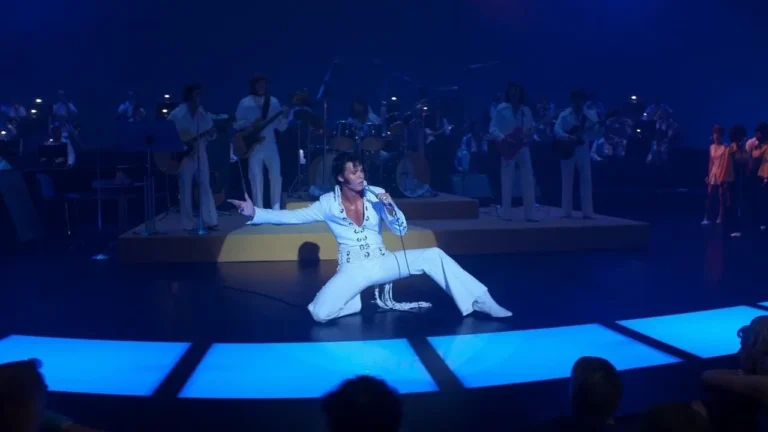 Elvis, la storia vera: quanto &egrave; accurata e cosa cambia il film con Austin Butler