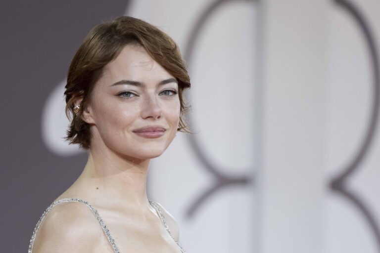 Emma Stone protagonista della rom-com The Catch