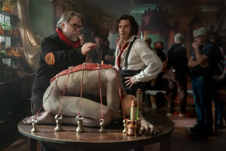 «L’arte è un atto d’amore»: Guillermo Del Toro e il cast di Frankenstein presentano il nuovo film del regista messicano a Venezia 82 «L’arte è un atto d’amore»: Guillermo Del Toro e il cast di Frankenstein presentano il nuovo film del regista messicano a Venezia 82