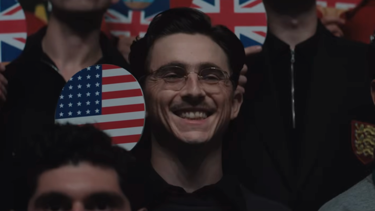 Marty Supreme: Josh Safdie rivela l&rsquo;originale finale vampiresco del film