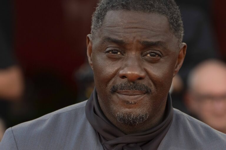 Idris Elba non &egrave; mai stato &ldquo;in lizza&rdquo; per il ruolo di James Bond: &ldquo;Stanno puntando su volti pi&ugrave; giovani&rdquo;