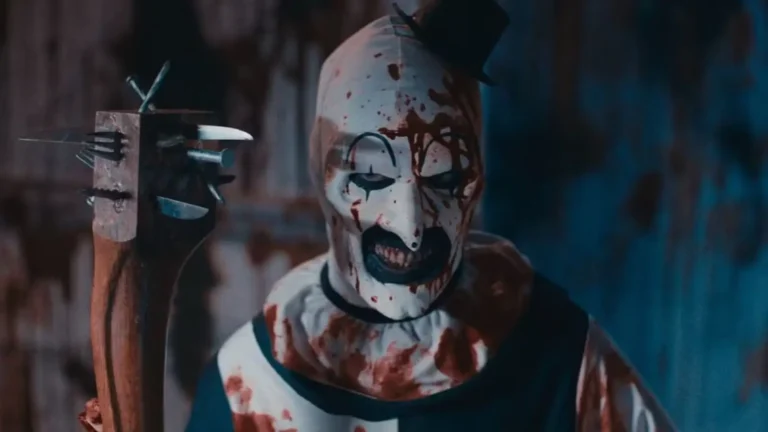 Terrifier: una delle star fa causa contro il franchise per presunto abuso e frode finanziaria Terrifier: una delle star fa causa contro il franchise per presunto abuso e frode finanziaria