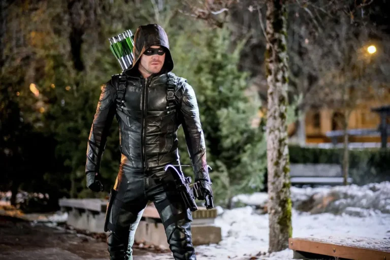 Arrow &ndash; Stagione 5: la recensione della stagione che ha riportato la serie alle origini