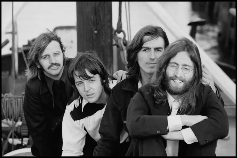 The Beatles: svelate le prime immagini del film evento in quattro parti di Sam Mendes The Beatles: svelate le prime immagini del film evento in quattro parti di Sam Mendes