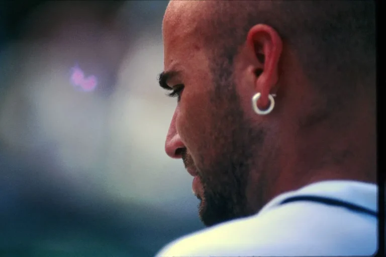 Apple TV annuncia una nuova docuserie dedicata all&rsquo;icona del tennis Andre Agassi