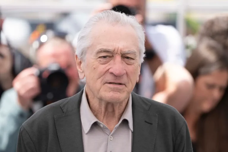 Heat 2: Robert De Niro rompe il silenzio sul suo recasting Heat 2: Robert De Niro rompe il silenzio sul suo recasting