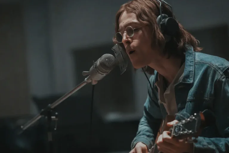 The Beatles &ndash; A Four-Film Cinematic Event: i protagonisti travolti dalla Beatlemania nelle nuove immagini dal set