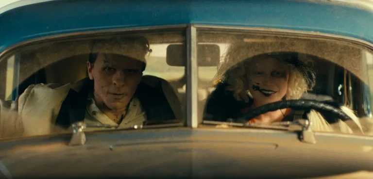 La Sposa! di Maggie Gyllenhaal ricorda Bonnie and Clyde? Perché il paragone con il classico crime aumenta l’attesa La Sposa! di Maggie Gyllenhaal ricorda Bonnie and Clyde? Perché il paragone con il classico crime aumenta l’attesa