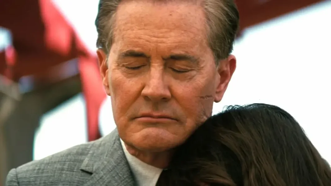 kyle-maclachlan-s-hank-with-his-eyes-closed-while-ella-purnell-s-lucy-hugs-him-in-fallout-season-2 kyle-maclachlan-s-hank-with-his-eyes-closed-while-ella-purnell-s-lucy-hugs-him-in-fallout-season-2