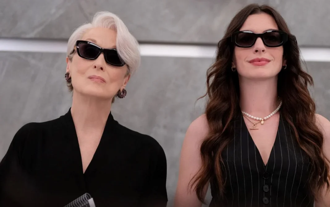 Anna Hathaway e Meryl Streep in il diavolo veste prada 2 Anna Hathaway e Meryl Streep in il diavolo veste prada 2