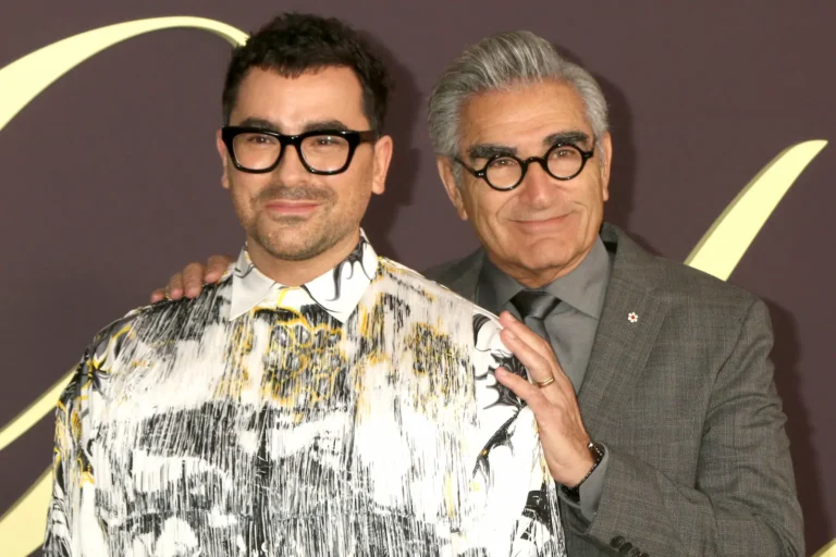 Dan Levy: 10 cose che non sai sull&rsquo;attore tra vita privata, carriera e successo globale