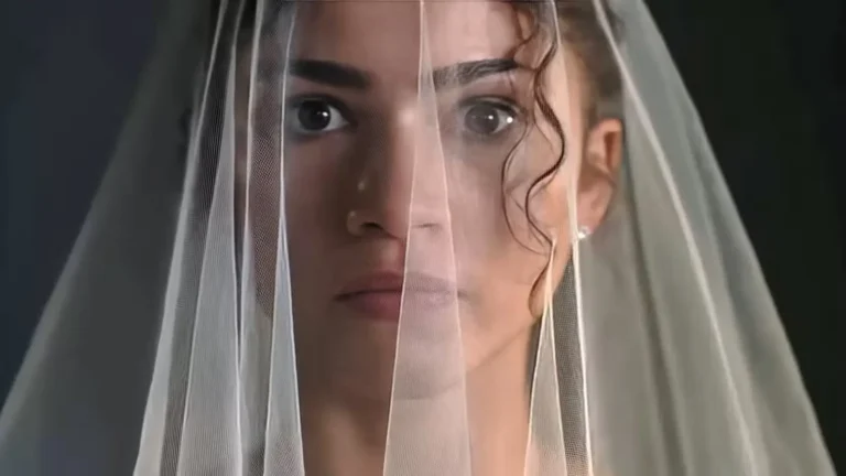 The Drama: il regista chiarisce il destino della coppia di Pattinson e Zendaya