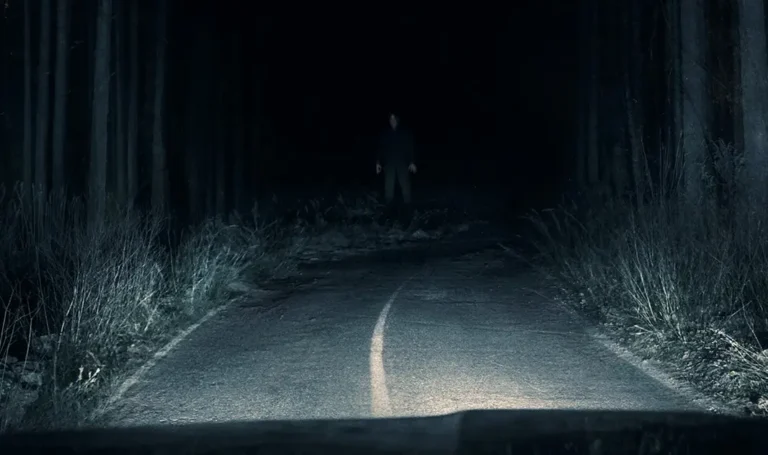 Passenger, spiegazione del finale: cosa rappresenta davvero la creatura?