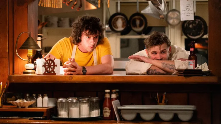 Tony: il trailer del biopic A24 dedicato a Anthony Bourdain