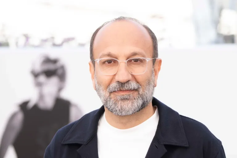 Asghar Farhadi racconta di essere rimasto scosso dagli eventi della guerra in Iran durante la lavorazione di Parallel Tales