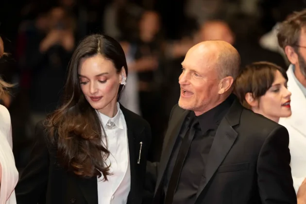 Charlotte Le Bon e Woody Harrelson al Festival di Cannes 2026